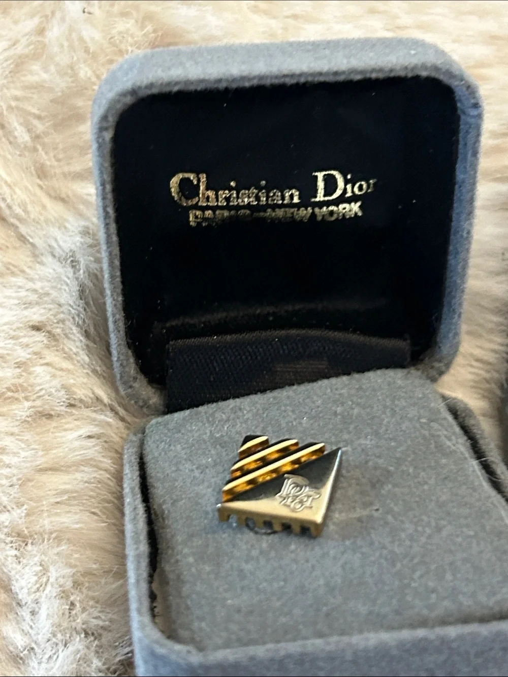 Christian Dior Vintage 70’s/80’s gold tone square cuff link set in original box